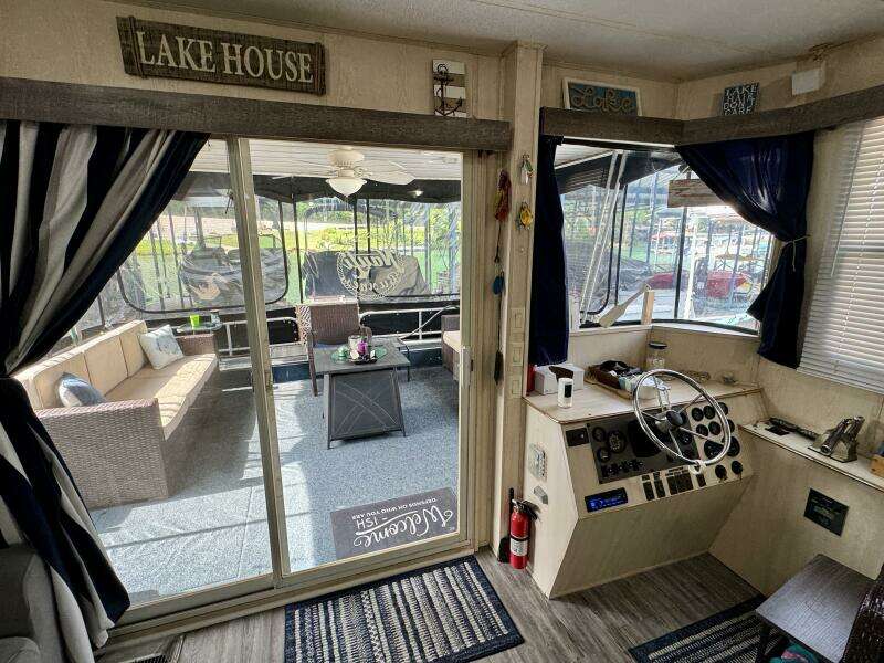 1999 Aqua Chalet 16 x 68 Widebody