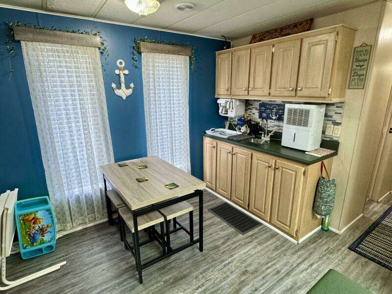 1999 Aqua Chalet 16 x 68 Widebody