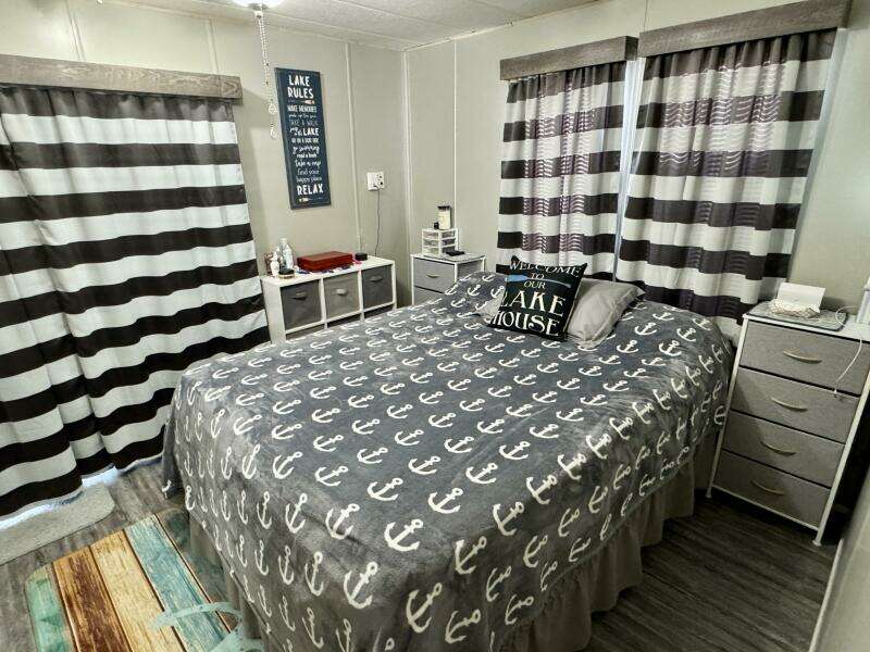 1999 Aqua Chalet 16 x 68 Widebody