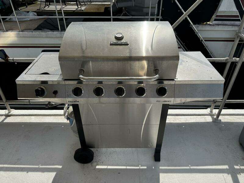 1999 Aqua Chalet 16 x 68 Widebody