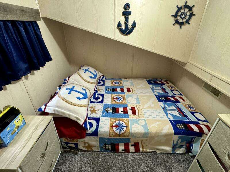 1999 Aqua Chalet 16 x 68 Widebody