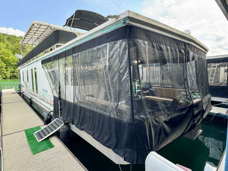 1999 Aqua Chalet 16 x 68 Widebody