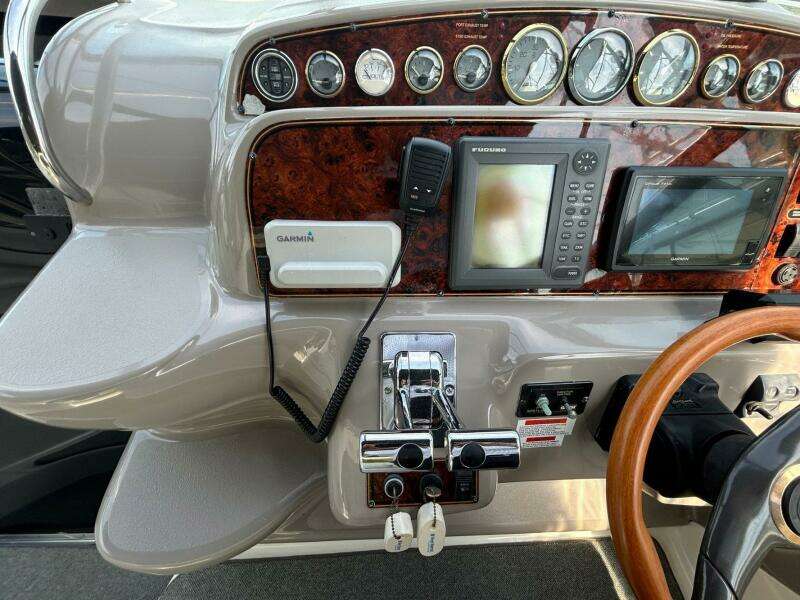 2001 Wellcraft 3700 Martinique