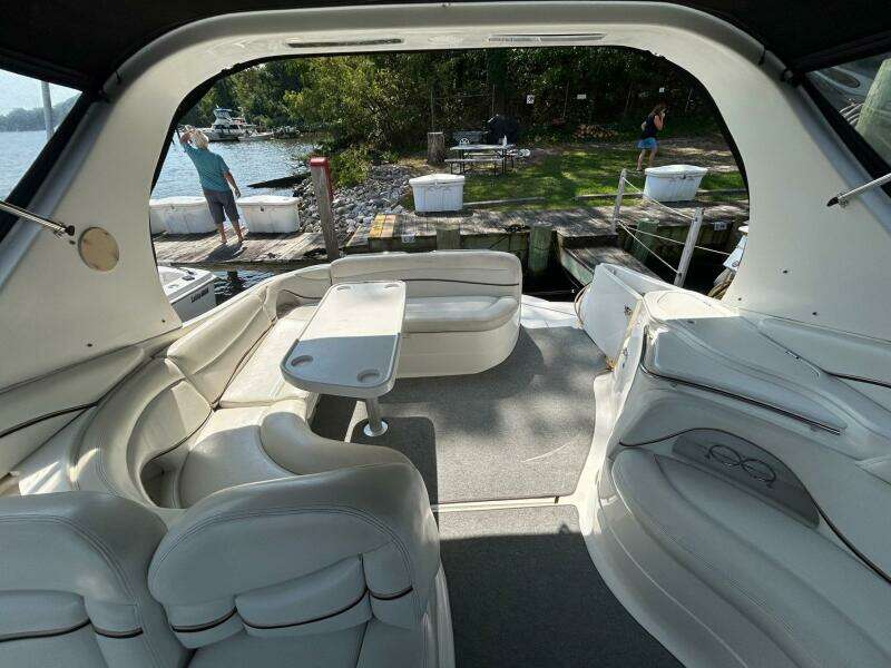 2001 Wellcraft 3700 Martinique