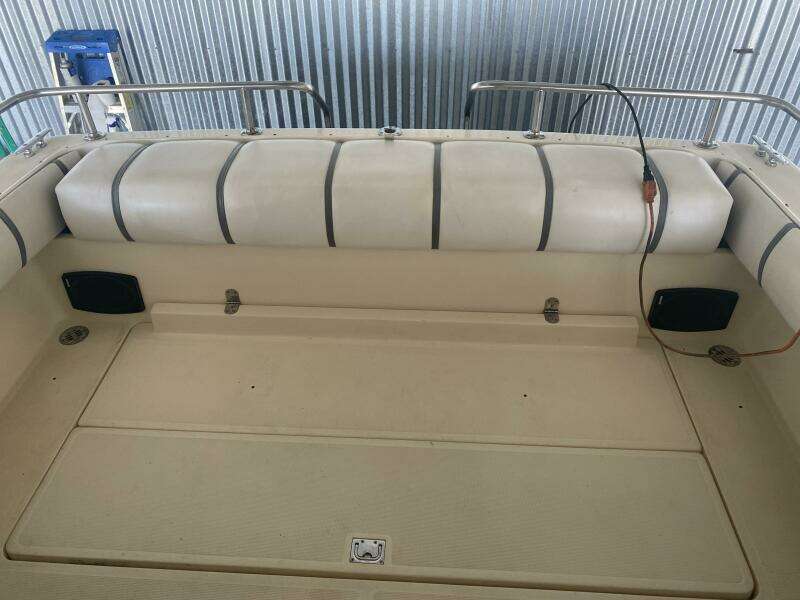 1985 Tiara Sport 2600 Continental