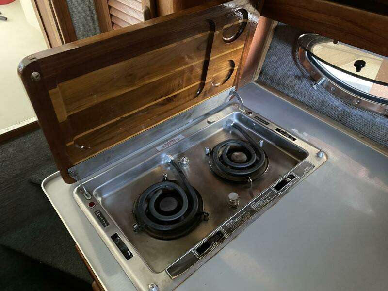 1985 Tiara Sport 2600 Continental