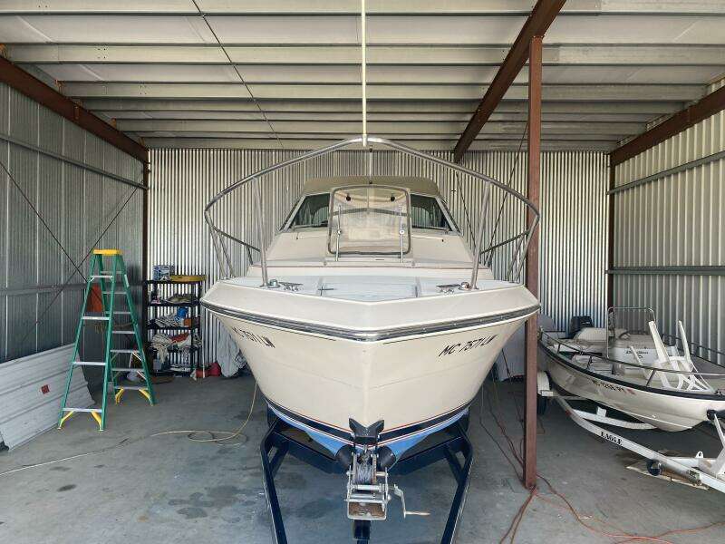 1985 Tiara Sport 2600 Continental