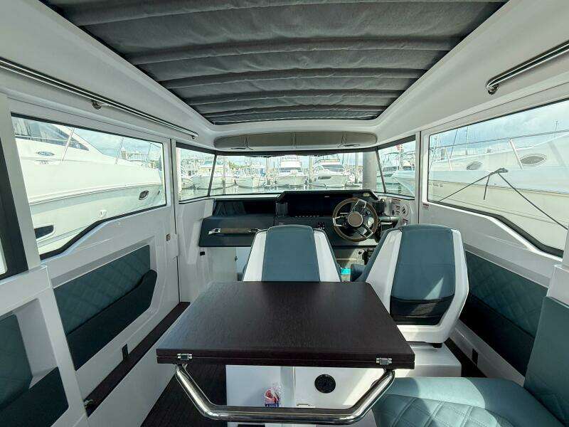 2023 Axopar 37 XC AFT CABIN