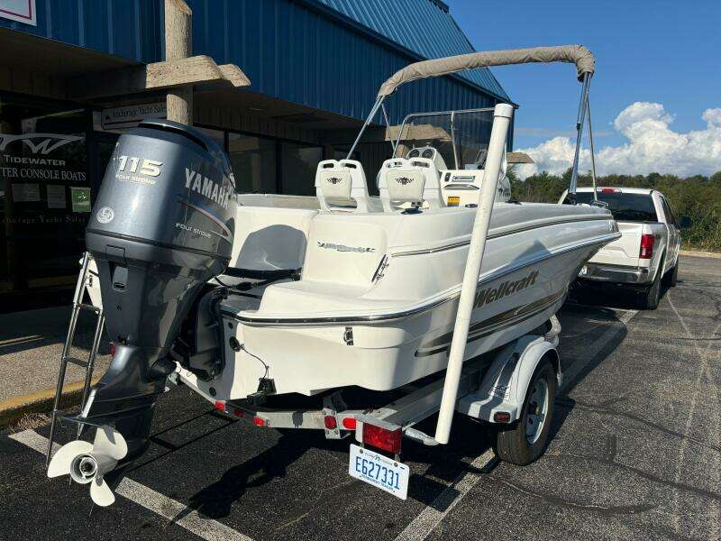 2003 Wellcraft 180 Fisherman
