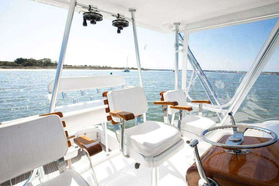 2018 Bertram 35 Flybridge Sportfish