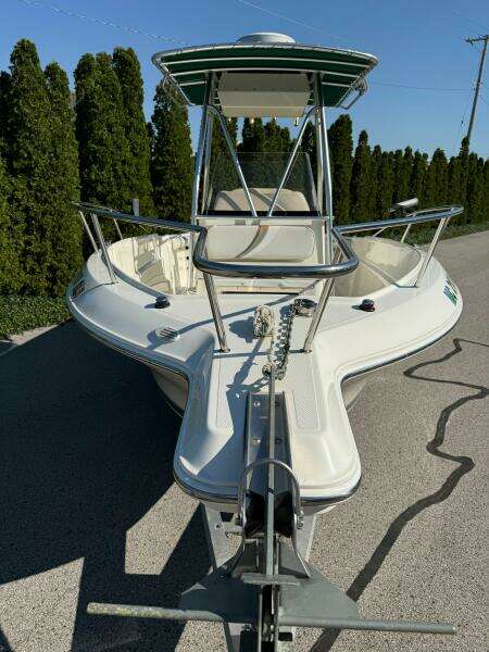 2003 Wellcraft 250 Fisherman