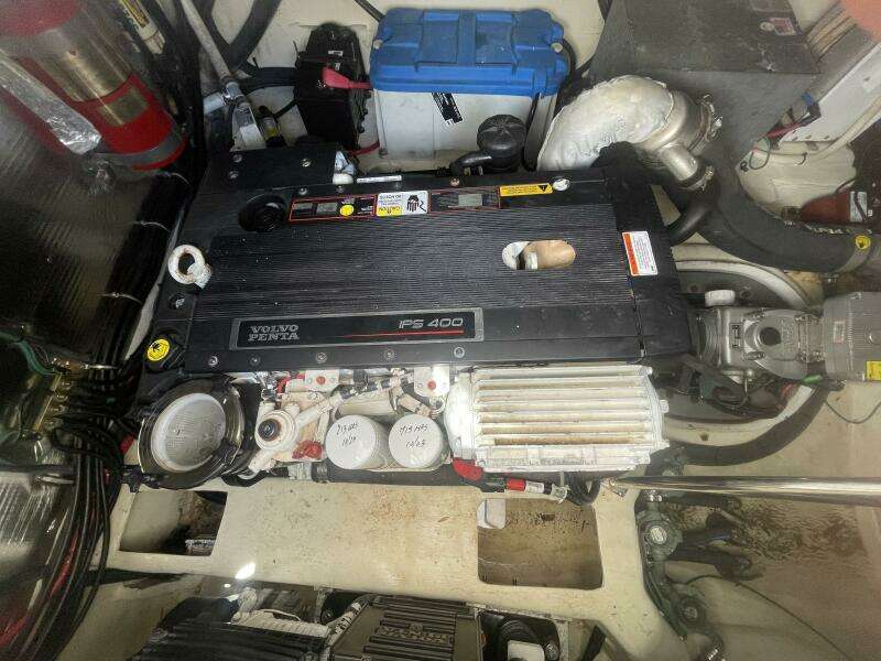 2011 Regal 42 Sport Coupe