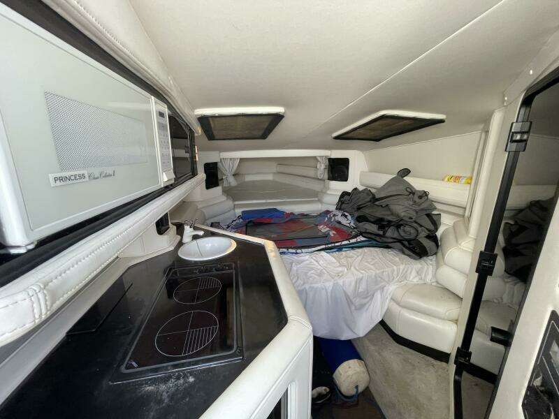 1993 Fountain 38 Sport Cruiser