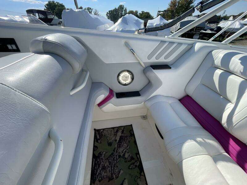 1993 Fountain 38 Sport Cruiser