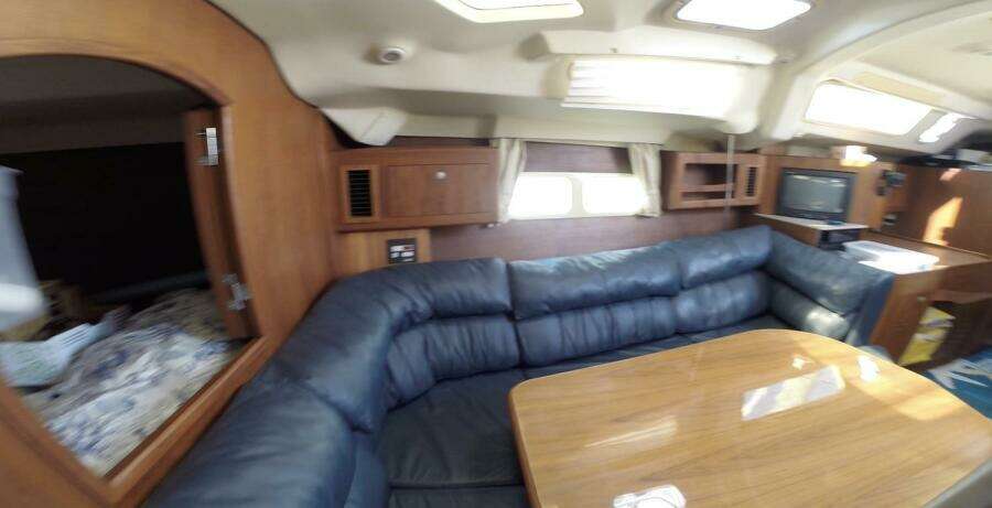 2001 Hunter 420 Passage