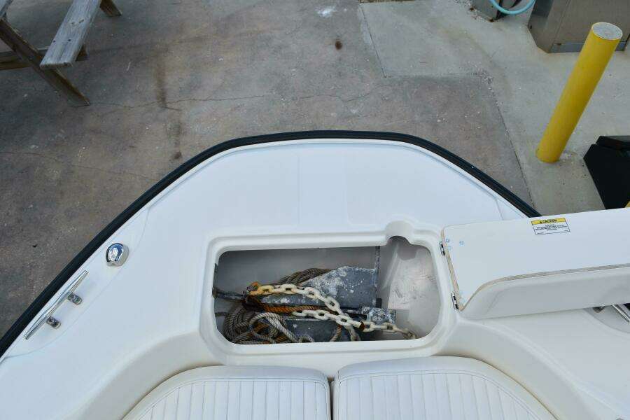 2010 Boston Whaler 230 Dauntless