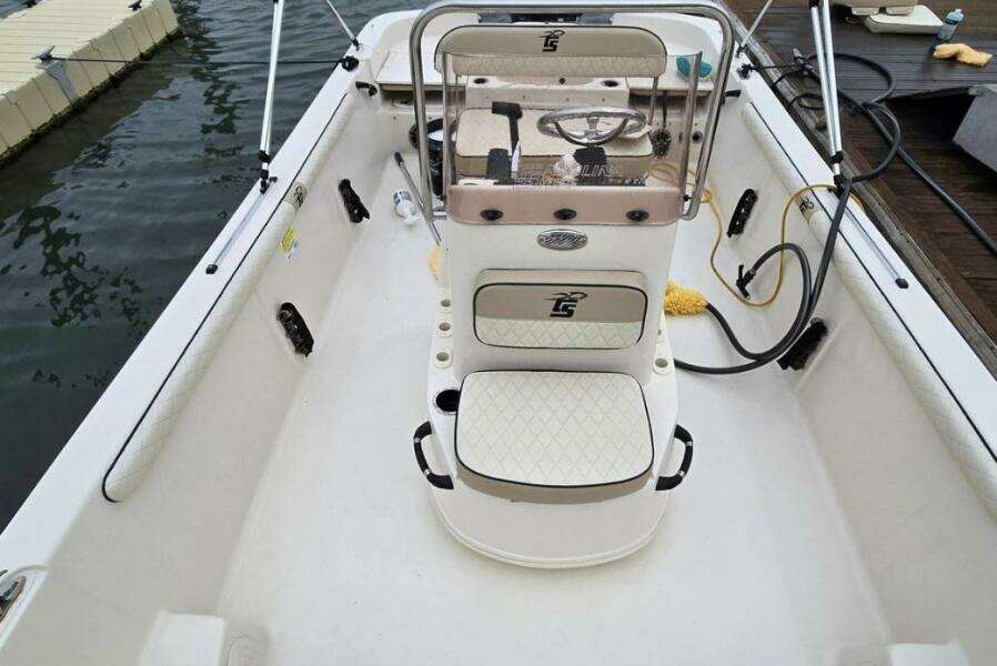 2021 Carolina Skiff 19 LS