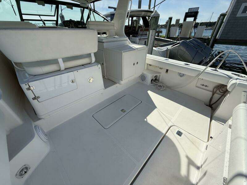 2003 Tiara Yachts 3500