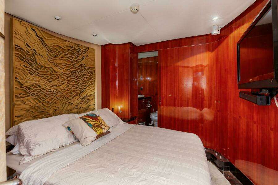 Custom 2004 Ebony - Salony Sportfish - MSR