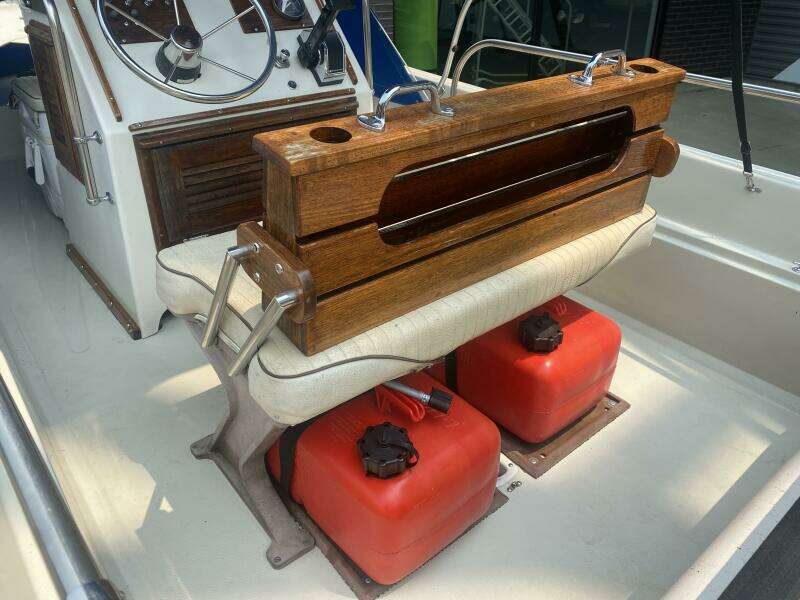 1981 Boston Whaler 17 Montauk