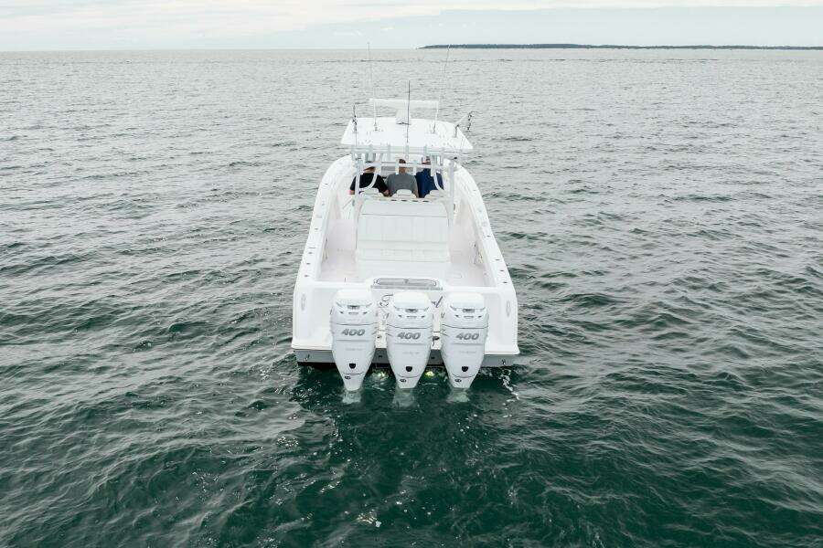 2020 Invincible 30 Open