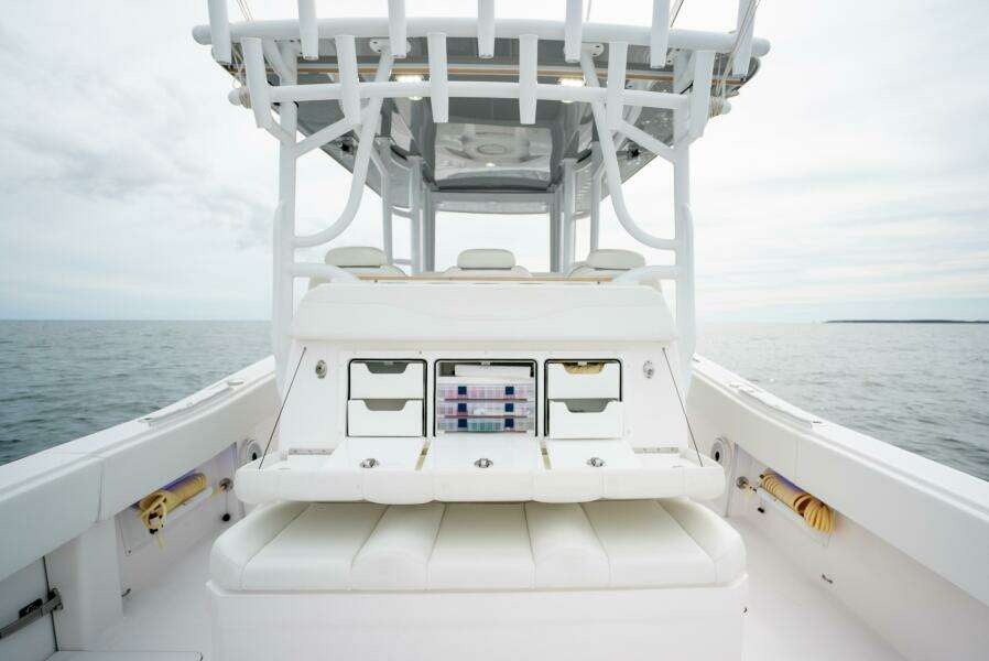 2020 Invincible 30 Open