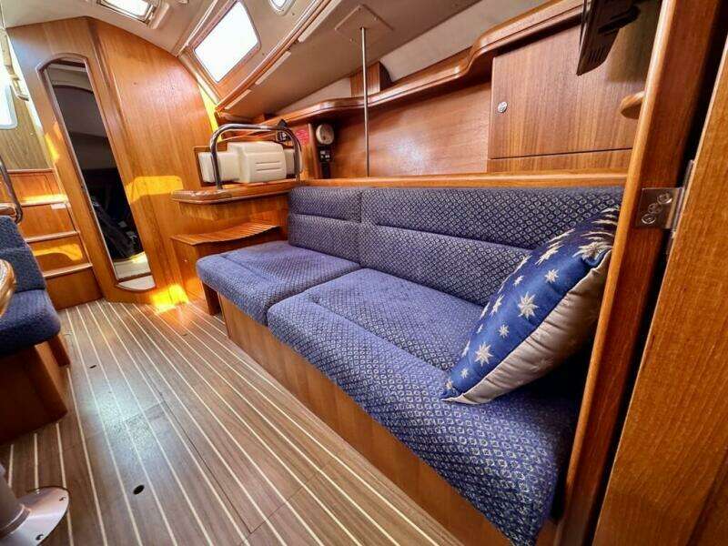 2006 Hunter 38