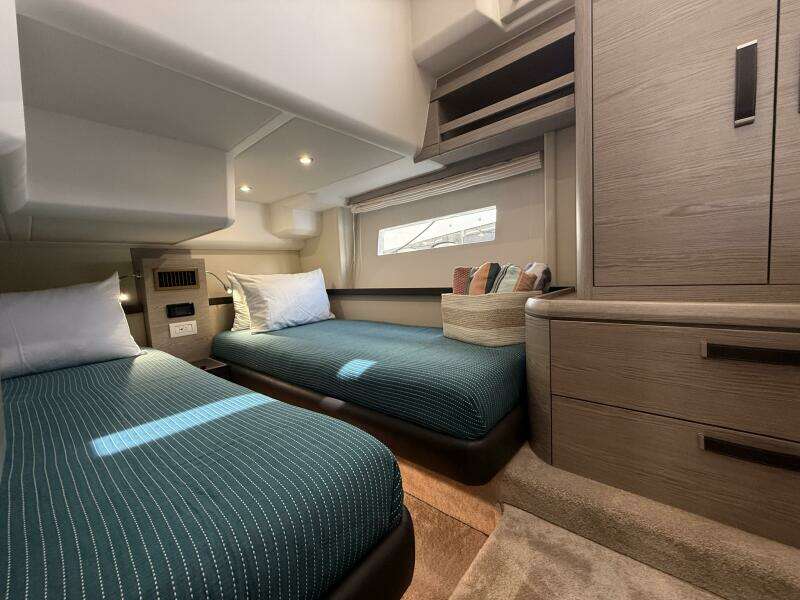 2024 Greenline 48 Fly Hybrid