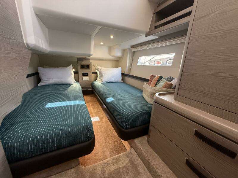 2024 Greenline 48 Fly Hybrid