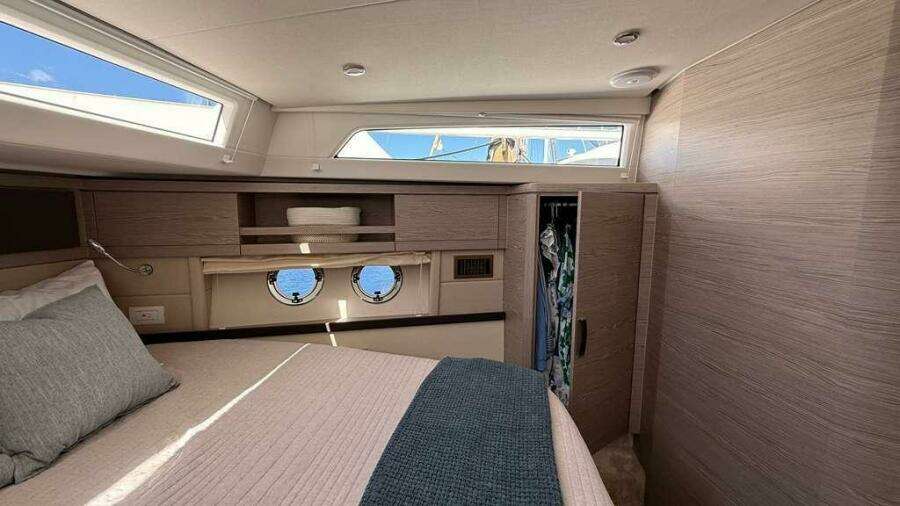 2024 Greenline 48 Fly Hybrid