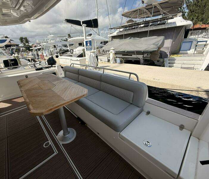 2024 Greenline 48 Fly Hybrid