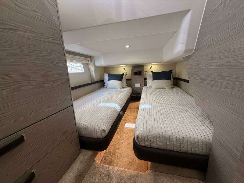 2024 Greenline 48 Fly Hybrid