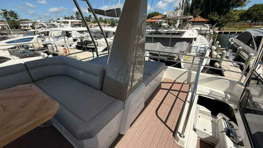 2024 Greenline 48 Fly Hybrid