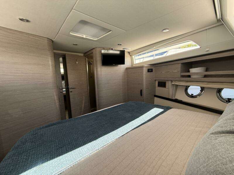 2024 Greenline 48 Fly Hybrid