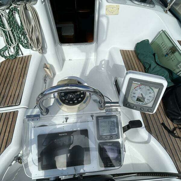 2001 Beneteau 361