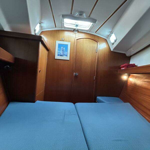 2001 Beneteau 361