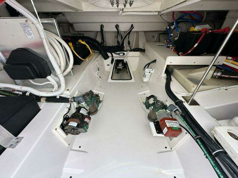 2021 Tiara Sport 43 LS