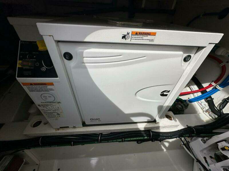 2021 Tiara Sport 43 LS