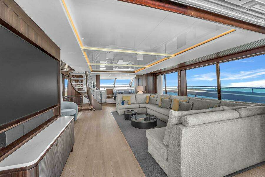 2024 Sunseeker Ocean 90 Enclosed / Ocean 182