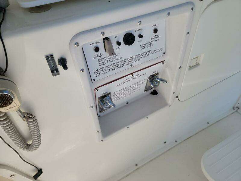 1989 Bertram 50 Convertible