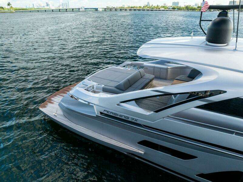 2024 Pershing 7X