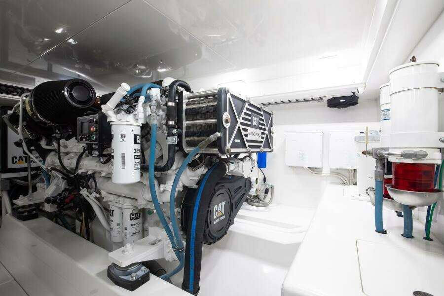 2015 Ocean Yachts 64 Convertible