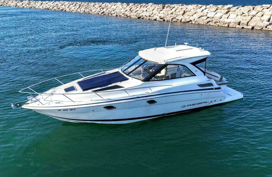 2016 Regal 35 Sport Coupe