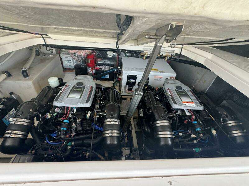 2016 Regal 35 Sport Coupe