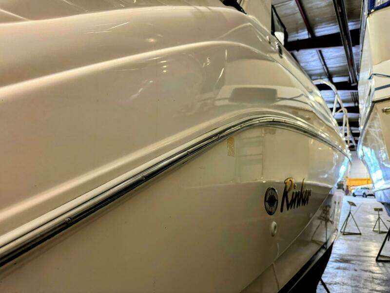 2002 Rinker 342 Fiesta Vee