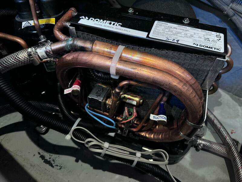 2001 Sea Ray 380 Sundancer