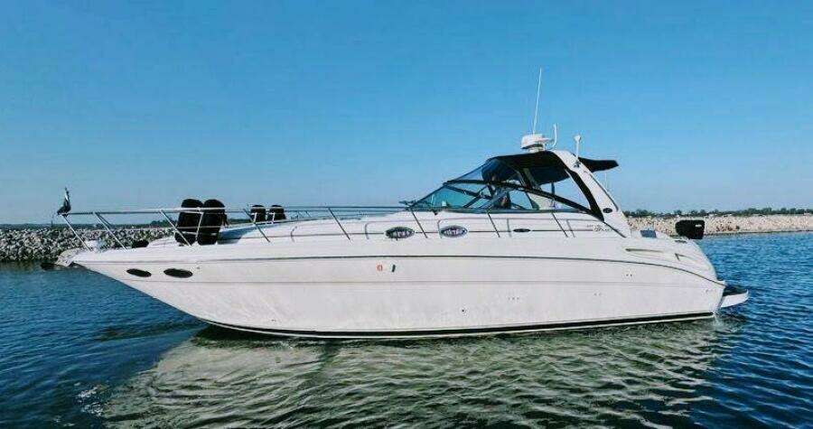 2001 Sea Ray 380 Sundancer