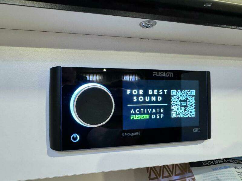 2001 Sea Ray 380 Sundancer