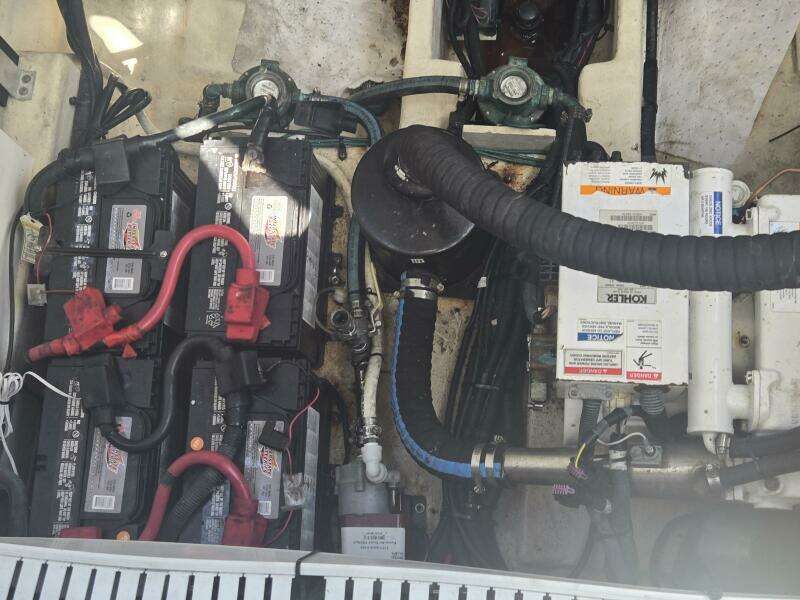 2010 Sea Ray 330 Sundancer