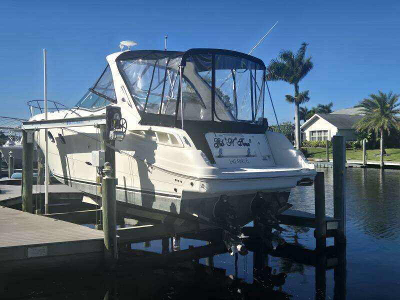 2010 Sea Ray 330 Sundancer